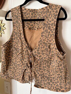 American Eagle Leopard Print Tie-Front Crop Vest Tank Top L